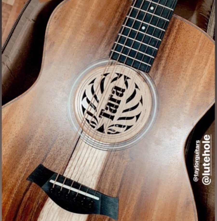 Lutehole's tweet photo. Custom for @TaraFavell #lutehole #soundholecover #acousticguitar #nomotefeedback #taylorguitar https://t.co/akBoy3vFXr