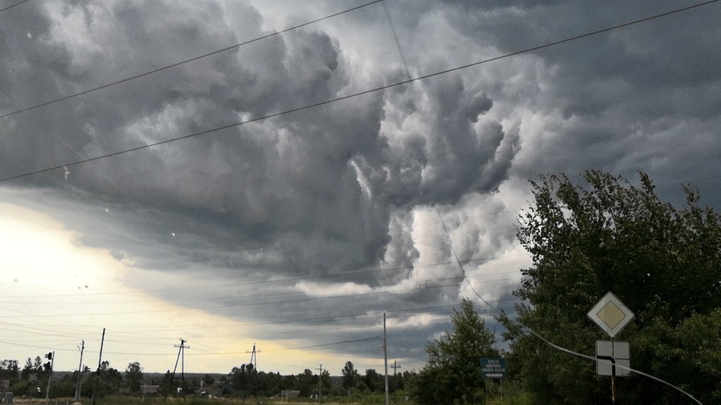 Demflash's tweet image. cloudy