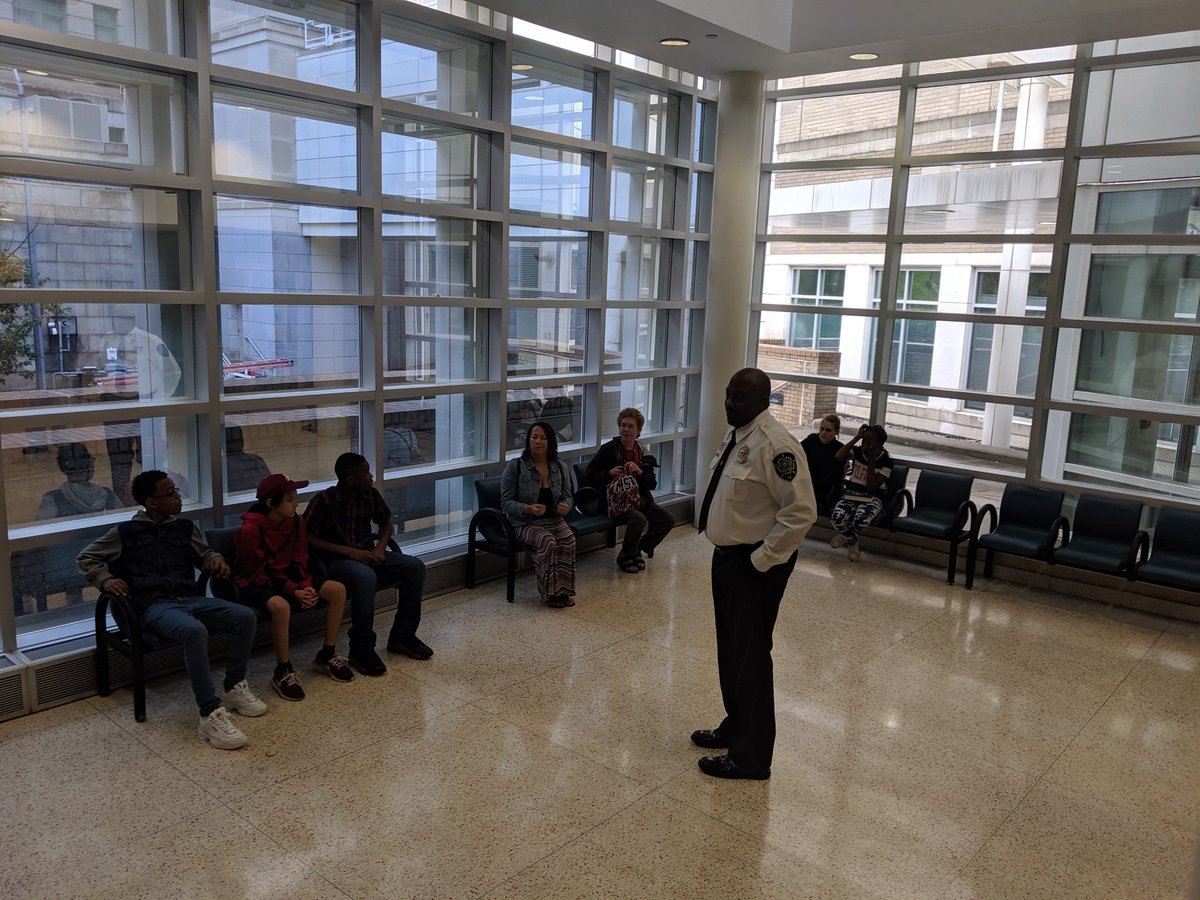 #CougarprideAvl, #MSM19 Asheville middle school students spent time with Sheriff Miller today with a tour and lessons about our court system. Thank you for your time and support!