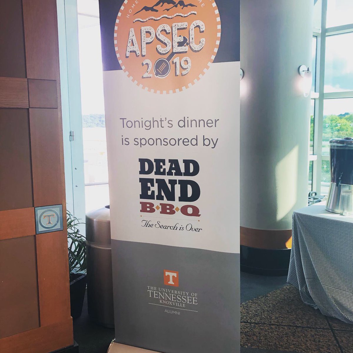 deadendbbq's tweet image. Honored to sponsor dinner for @apsec19 tonight! Thank you for having us, and we hope you enjoy the BBQ! #apsec19 #knoxvilletennessee #rockytoptennessee #sec #deadendbbq