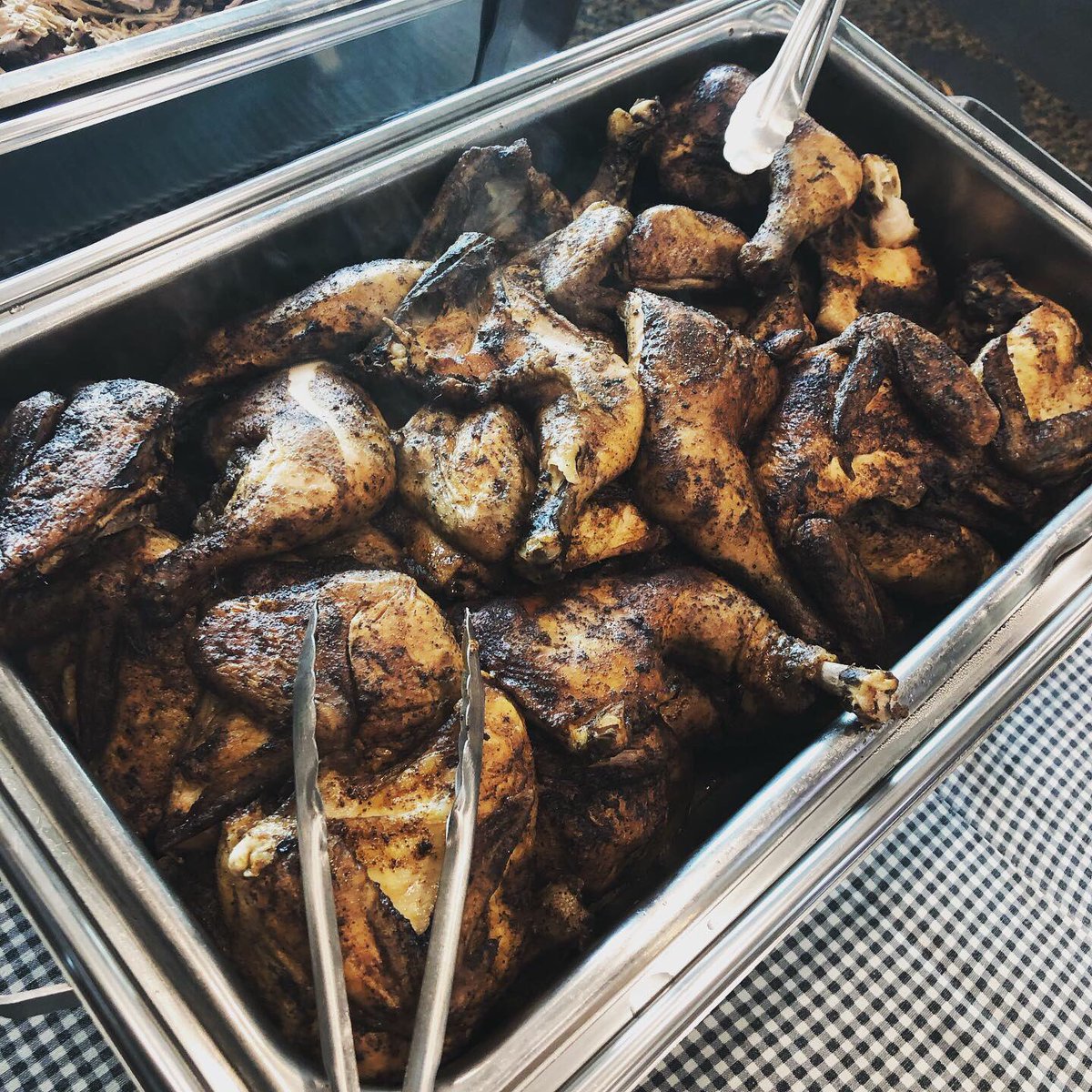 deadendbbq's tweet image. Honored to sponsor dinner for @apsec19 tonight! Thank you for having us, and we hope you enjoy the BBQ! #apsec19 #knoxvilletennessee #rockytoptennessee #sec #deadendbbq