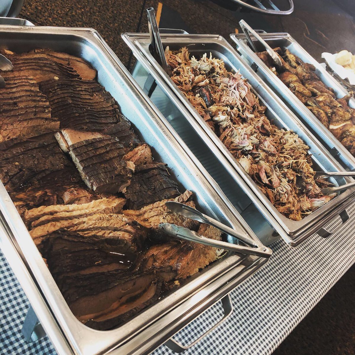 deadendbbq's tweet image. Honored to sponsor dinner for @apsec19 tonight! Thank you for having us, and we hope you enjoy the BBQ! #apsec19 #knoxvilletennessee #rockytoptennessee #sec #deadendbbq
