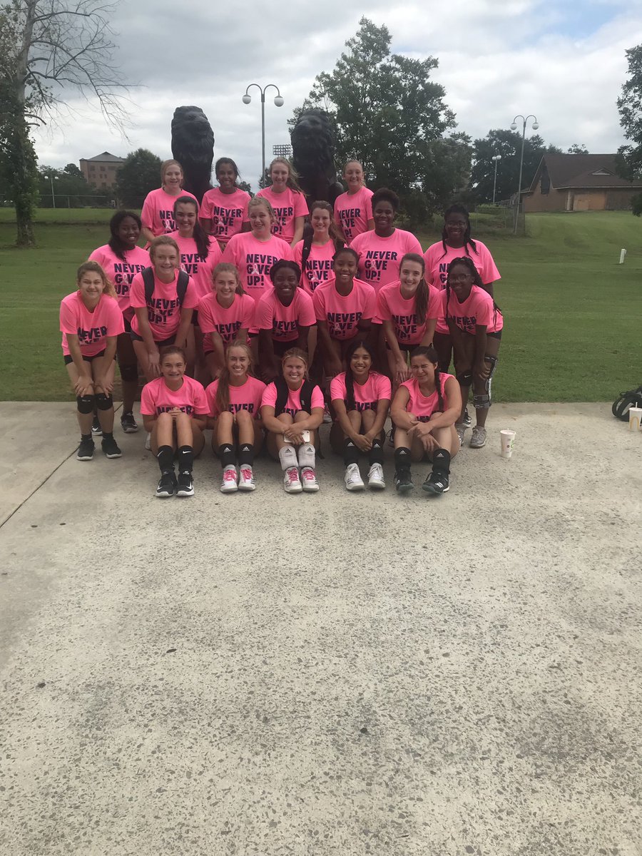 i promised Coach Killen that i would TWEETER this🏐🏐working hard as always