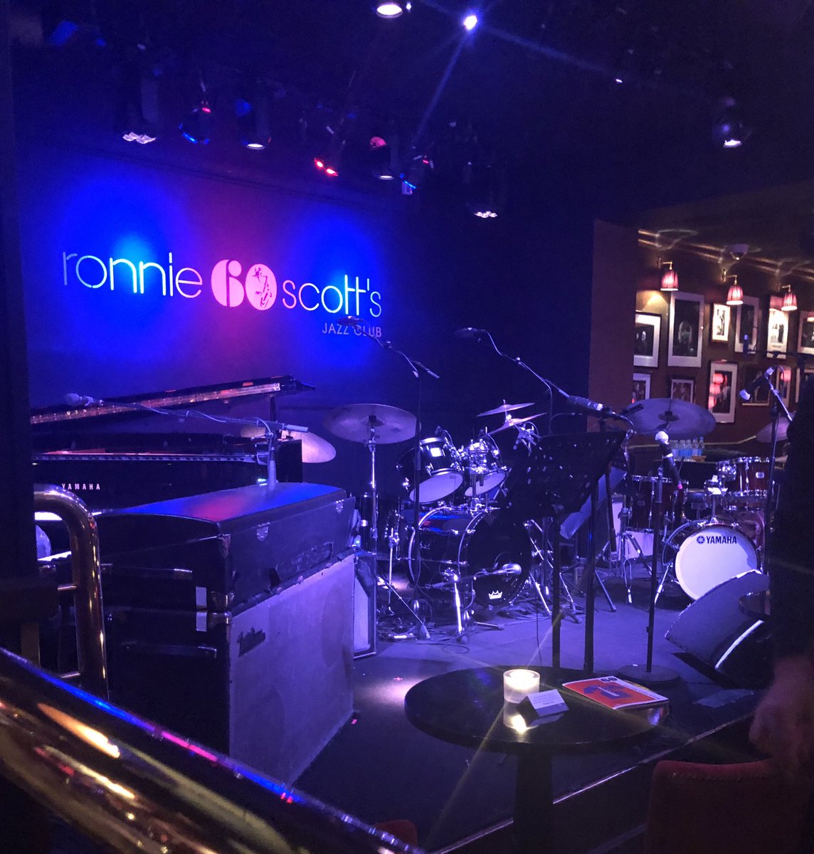 drums_tbl's tweet photo. What a fantastic night ! Steve Gadd band @officialronnies amazing ! #drummer #drummers #musician #amazing #groovin #funky #london #uk @DrSteveGadd #yamahadrums #food #cocktails https://t.co/vJJMQ4YIqU