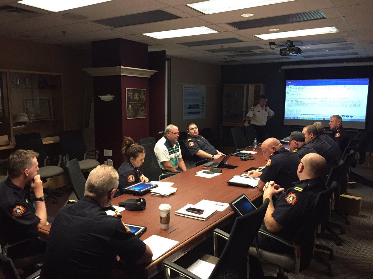 bealsc12's tweet photo. Mobile Data Terminal (MDT) Train the Trainer practical session for our @hfxfire Rural Volunteers #ICTRoadmap https://t.co/26q7RJ2MHL