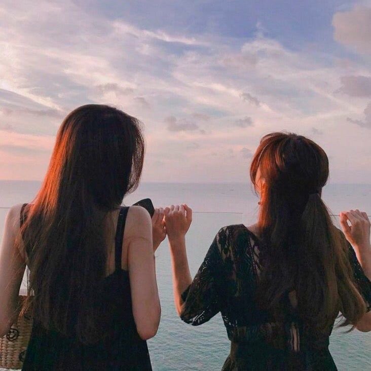 0XXSTYLISH's tweet photo. com esses trechos, quero que lembre que sempre estarei contigo, assim como você está comigo. 
obrigada por todos os momentos e toda a força que já me deu e, principalmente, por não desistir de mim. nunca esqueça o quanto é importante e me faz feliz!
eu te amo demais, onee❤️💕 https://t.co/Tj4SR7xbHz