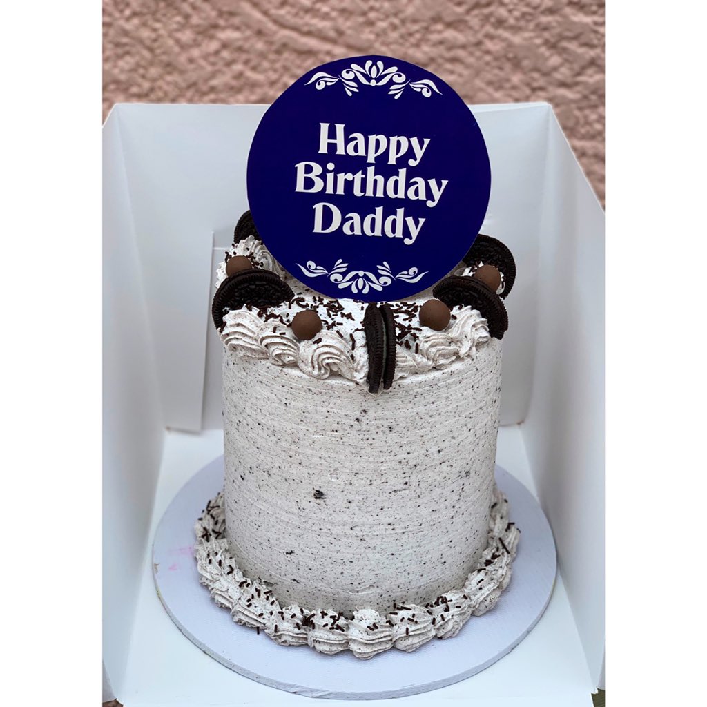 MoonlightTreats's tweet photo. How beautiful are these 6inch Cakes?😍🥰 Kindly Retweet my customers are on your timeline 💞💞 https://t.co/neMTbjwn4p