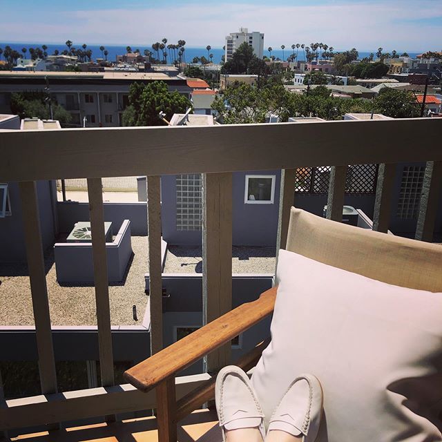 RealtorReneeLA's tweet photo. Today’s office view.📱310.210.7085 to find out more and make this YOUR view. #realestate #santamonica #views 🤩
.
.
.
.
.
#losangeles #la #realtor #openhouse #oceanpark #realestatelife #realtorlife #townhouse #condo #movetola #brokercaravan #movingtola #luxury #luxuryhomes #ho… https://t.co/vfVHcbTeYj