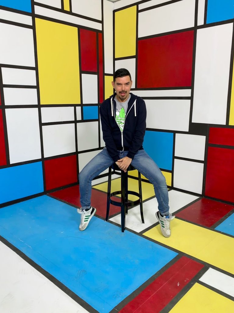 may_pasarela's tweet photo. #StrikeAPose @MissVzla in Style...!
Concepto creativo de @Johanchango inspirado en #TheStjil de #PietMondrian https://t.co/KKCADKkjV7