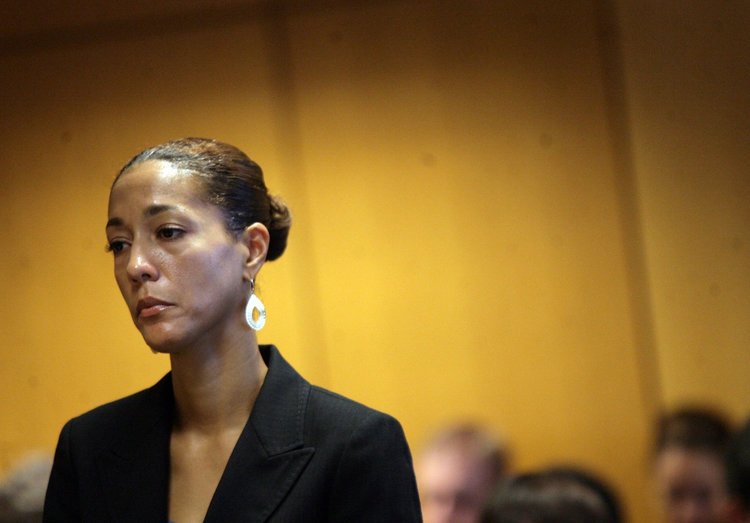 The revelation that Mayor Kwame Kilpatrick had an affair with his chief of staff, Christine Beatty, rocks Detroit. But it’s only the beginning of their troubles. Episode 14 of Crimetown Season 2 is now available wherever you listen to podcasts. crimetownshow.com/episodes-detro…