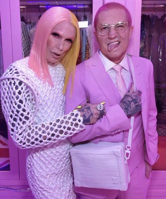 Jeffree Star on X: Us in the pink vault uploading our 500th #Birkin  unboxing video 👵🏻👨🏻‍🦳  / X