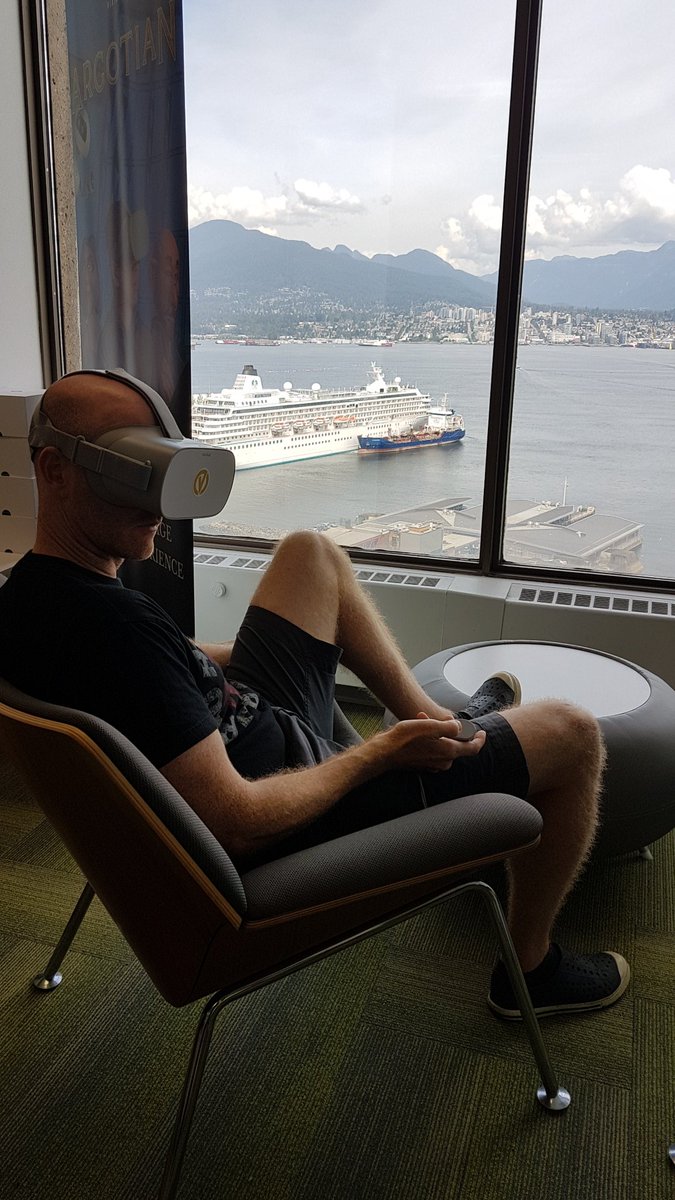 More than one way to enjoy a view #everydayVR