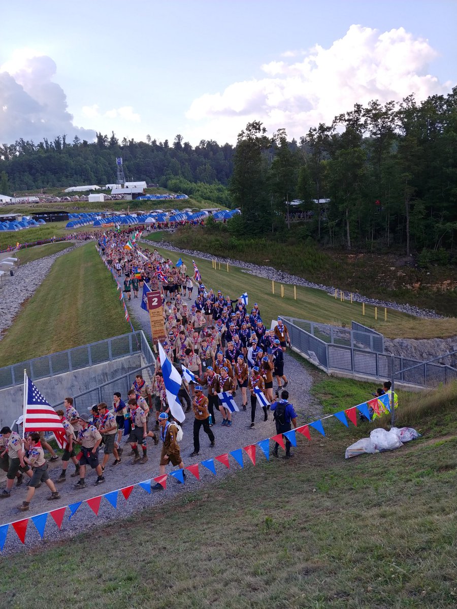 ScouterDerek's tweet image. Heading to opening ceremony... can't wait for it to start!@1stBolton @ohmygardenia @WJ2019Canada