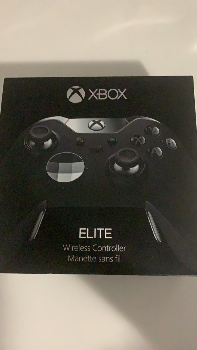 Pereznix79's tweet photo. Selling Elite controller for $20 [cashapp] dm me https://t.co/cW0ymEbs9m