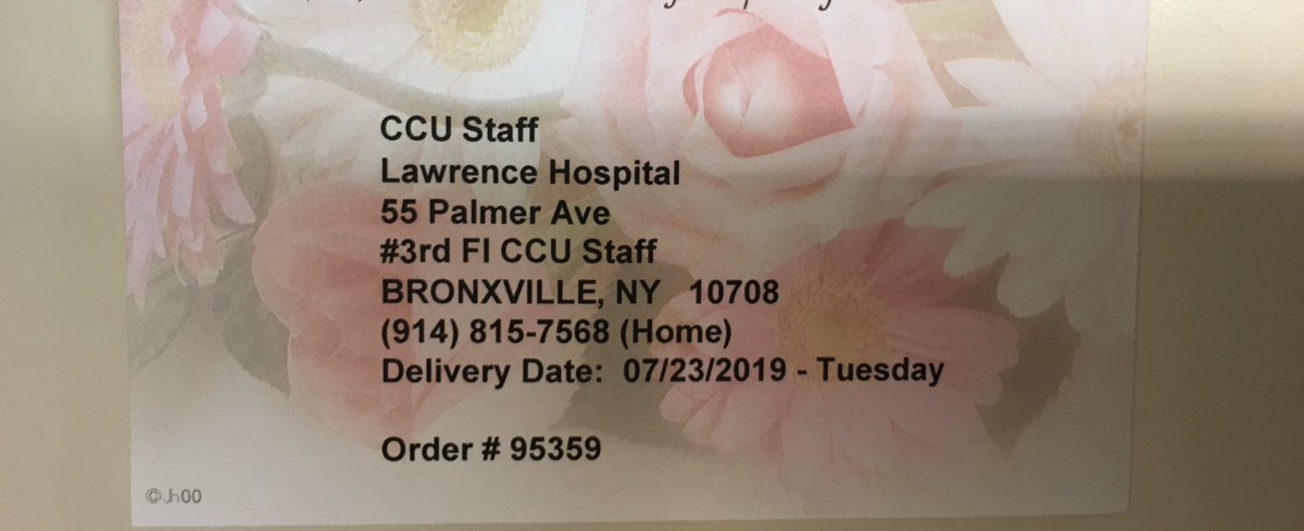 ICU_nyplawrence's tweet image. More flowers arrived today. #PatientExperience #PtEx #AmazingCare #AmazingPeople @HHolder_CNS @IanSaludares_RN @DaniLeStrangeRN @DawnViscontiRN @poohbear12icu @cjzenarosa @ChuguevskayaH @NYPLawrence @nyphospital #WhereAmazingWorks