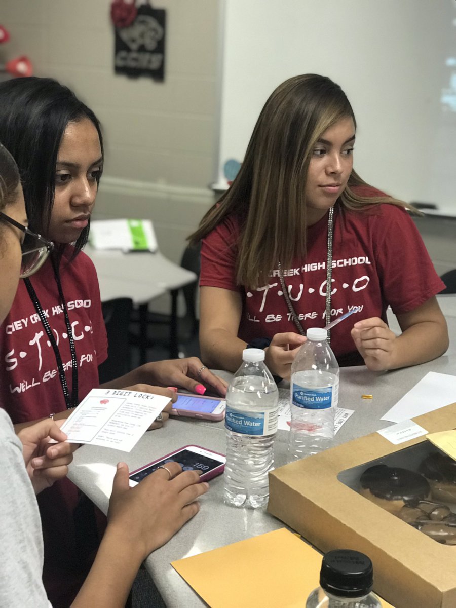 CaneyCreekStuCo's tweet photo. Escape Room in progress! StuCo Camp day 1! @CaneyCreekHS #breakoutedu #studentcouncil #tascstuco #tascdist7 #natstuco #thefutureisnow https://t.co/I3vbPtwLOA