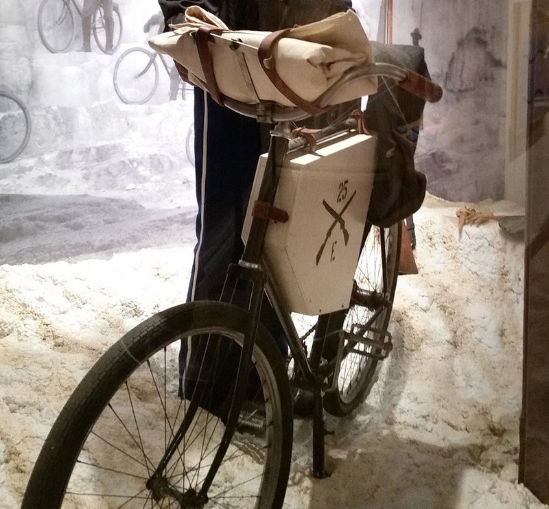 boldamericanpod's tweet photo. OTD in #ZBHistory:  In 1896 the 25th Infantry Bicycle Corps arrives in St. Louis MO after a 40 day ride from Missoula, MT. The 25th was comprised of all black soldiers &amp; led by white Lt James Moss. 

This is a really cool piece of history, read more here > https://t.co/OP7N0nigaj https://t.co/dyy2PwUr1j