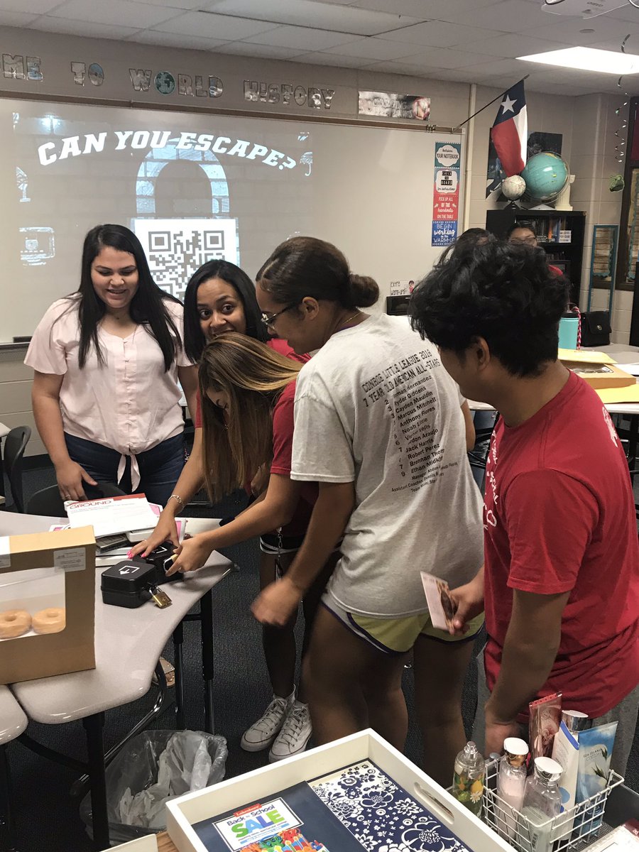CaneyCreekStuCo's tweet photo. Escape Room in progress! StuCo Camp day 1! @CaneyCreekHS #breakoutedu #studentcouncil #tascstuco #tascdist7 #natstuco #thefutureisnow https://t.co/n7yNTroXaW