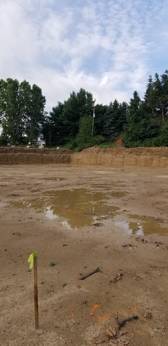 Bbbroberts53's tweet photo. Me:"if it stays like this we might not have to work in 6 inches of mud tomorrow"
Mother nature:"hold my beer" https://t.co/Pff5xOd5Gb