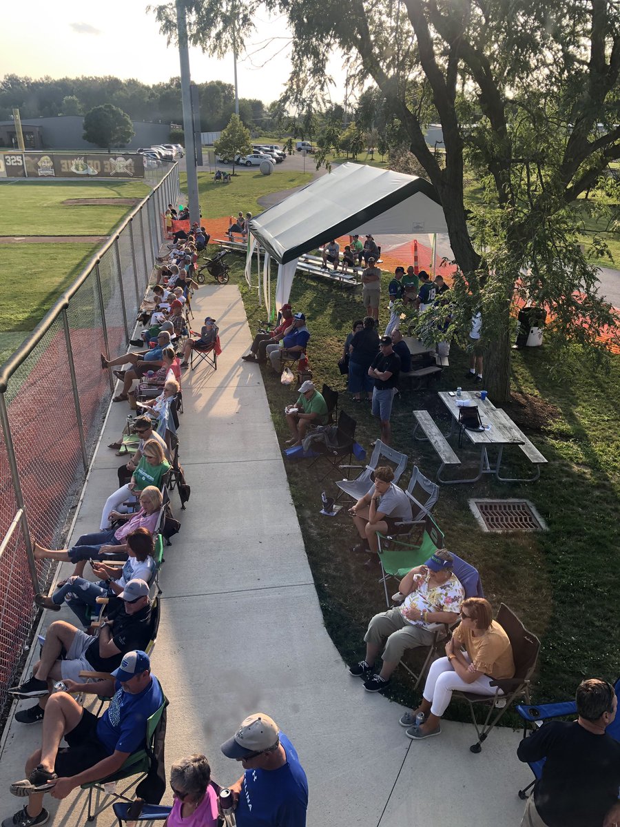 GLMariners's tweet photo. Mariners add another run in the bottom of the 2nd! ⚾️ #RollMs
🚜-0
⚓️-2
Great turnout for the last game of the season! https://t.co/x9GedmdtYc
