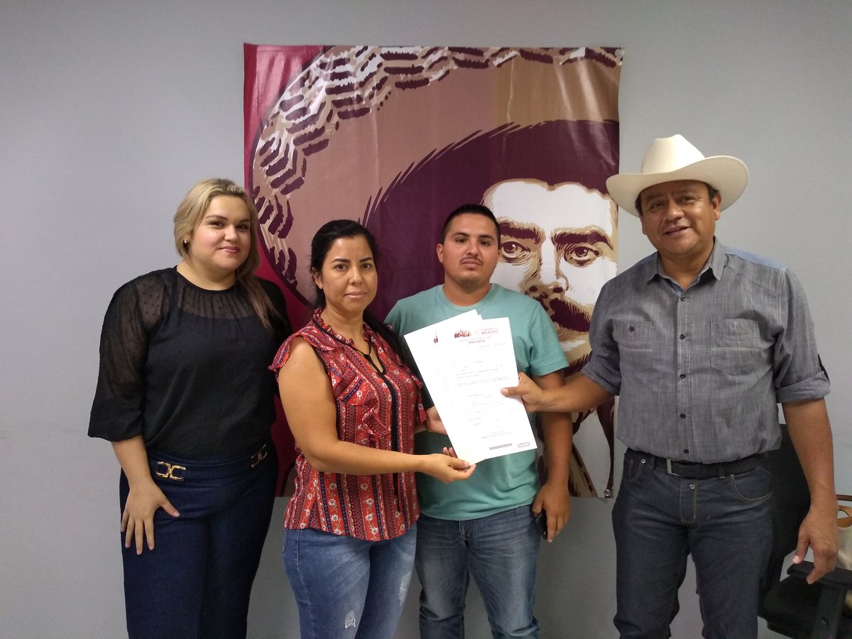 RAN_Nacional's tweet photo. #ElRANCercaDeTi Doña Griselda, del municipio de #Novolato, #Sinaloa, estuvo en la Representación del @RAN_Nacional de ese estado, donde recibió #CertificadoParcelario por Enajenación de Derechos. https://t.co/LZRsVcsjlG