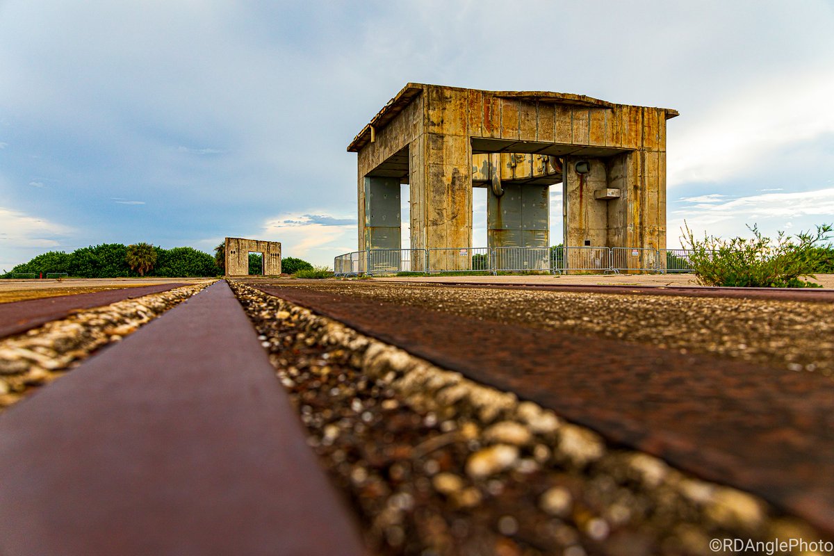 RDAnglePhoto's tweet photo. Launch Complex 34 left to the elements after hosting multiple #Apollo missions and 1 tragedy that will never be forgotten. If you ever have a chance to visit, don't pass it up.
-
-
-
#nasa #CCAFS #LC34 #Apollo1 https://t.co/5esAtUoNq4