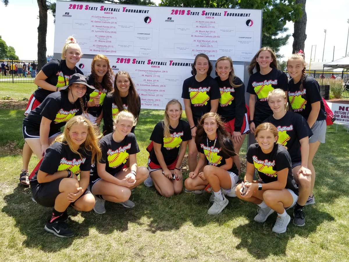 AlgonaSB's tweet photo. The Bulldogs finished their season and state campaign with a 5-4 win over Albia in a consolation game today. Shout out to the Dariette in Fort Dodge who treated us with ice cream after meeting us last night at supper!  #IGHSAU https://t.co/YpavRKThhA
