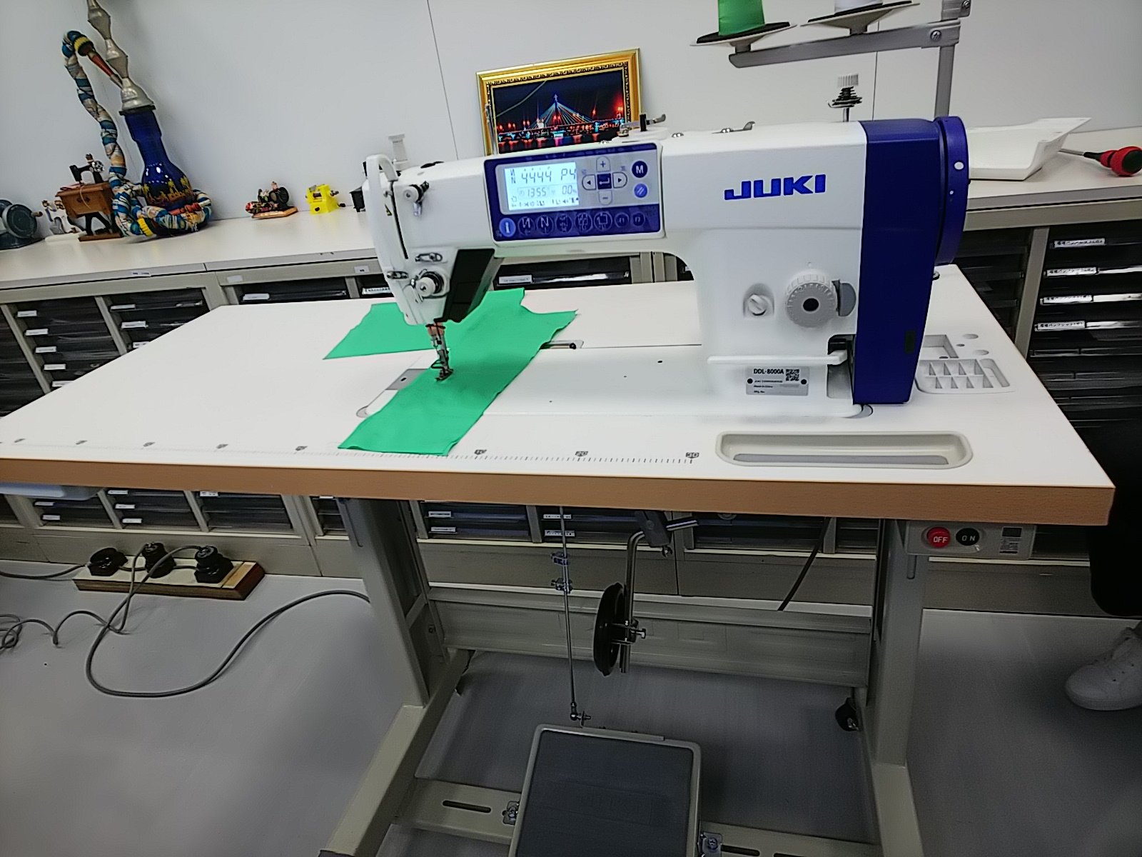 Juki DDL-8000A Single Needle Industrial Sewing Machine