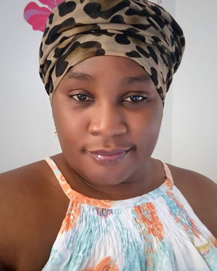 Kinshasa0726's tweet image. Faut pas que mes yeux vous trompent je suis la dame de fer😂😂😂😂 Margaret Thatcher akosa. Botuna ba oyo ba solola nanga... Na lingaka buzoba te ATTENTION. Nakomi mpe na 46 ans koo elingi oyo wapi... Lisette Mongendu le 24 Juillet 1973