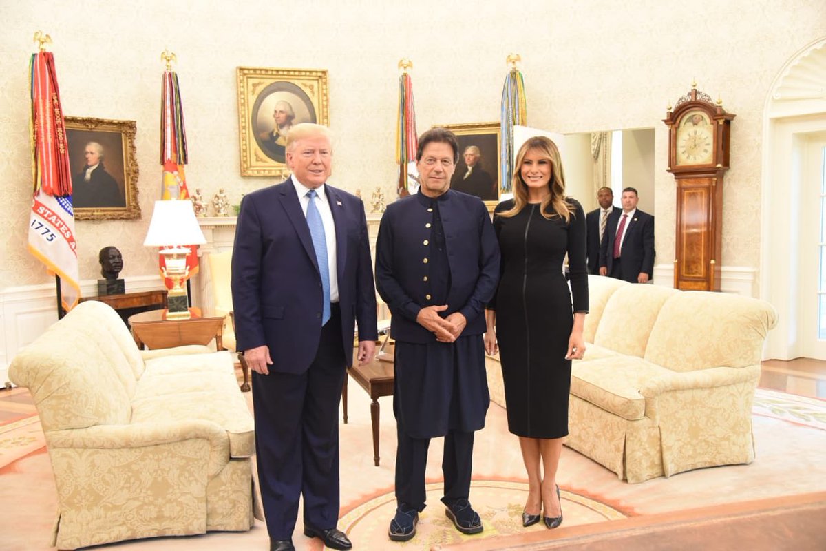 NabeelBhattiPTI's tweet photo. 💞❤وزیر اعظم عمران خان کا کامیاب دورہ امریکا❤💞
👈افغان امن کی بات
👈کشمیر کی بات
👈ڈاکٹر عافیہ صدیقی کی بات
👈تجارت کی بات
👈پاکستان کے وقار کی بات
🌷سب سے اہم بات واشنگٹن میں اورسیز پاکستانی سے خطاب اور ریاست مدینہ کی بات🌷
🌼دورہ امریکا کے یاد گار لمحات🌼
#PMvisitingUS https://t.co/gYnMsWSwXp