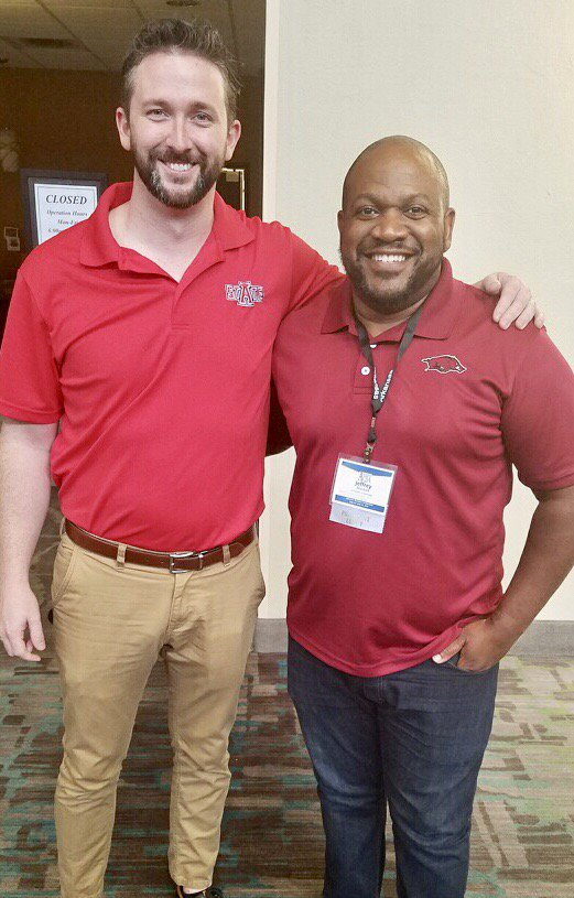 UofAInspire's tweet photo. #Unity! All’s love in choral music! 
@AStateChoirs 
#UArkChoir #AStateChoir https://t.co/qdlDl8AKZj