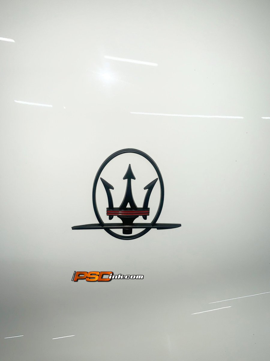 PSDink's tweet photo. A touch of carbon fiber adds extra class! 🖤 #Maserati #maseratilife #wrap #wrapperlife #accents #customcars #3mwrap #carbonfiber #speed https://t.co/1gpM4ebfPx