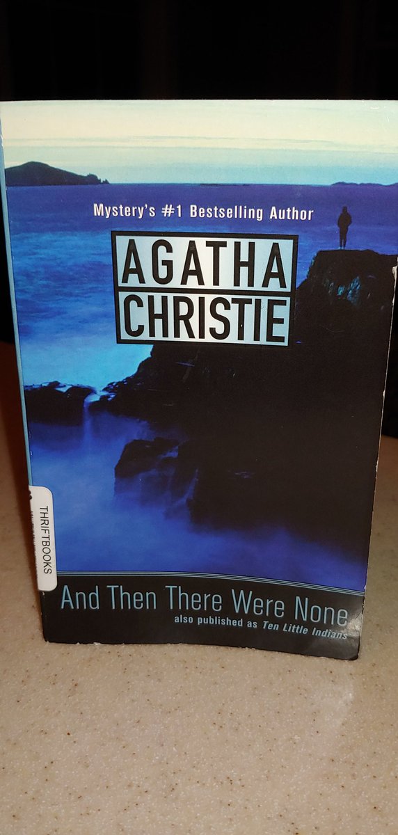 UVMELON's tweet photo. I just finished this today and am excited to add it to my British mysteries book club this year. https://t.co/lgKTwqWRfQ