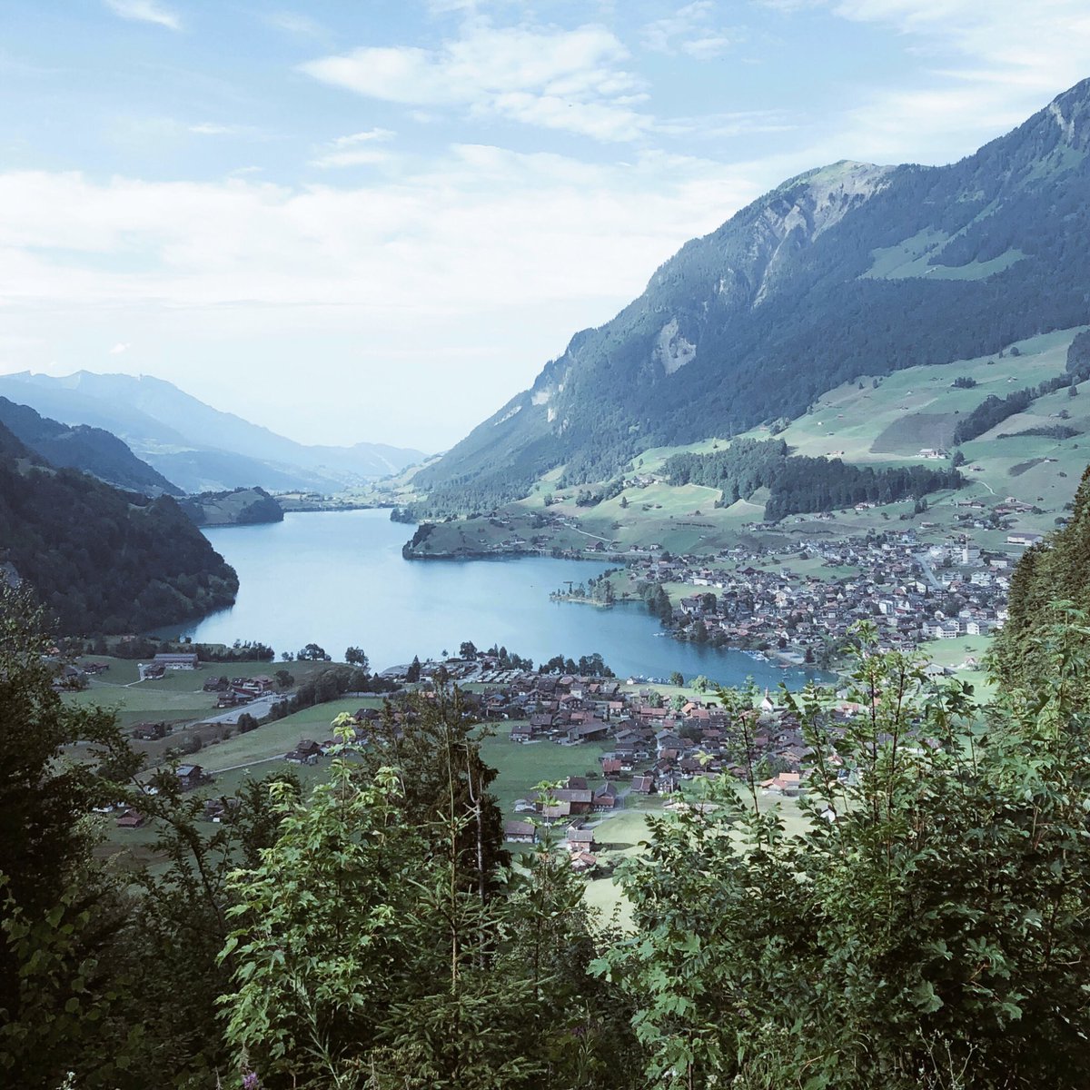 wildbluegetaway's tweet photo. S W I T Z E R L A N D • What’s the best thing about Switzerland? This view is great but the flag is also a big plus🇨🇭 https://t.co/sKyXx3YNXj