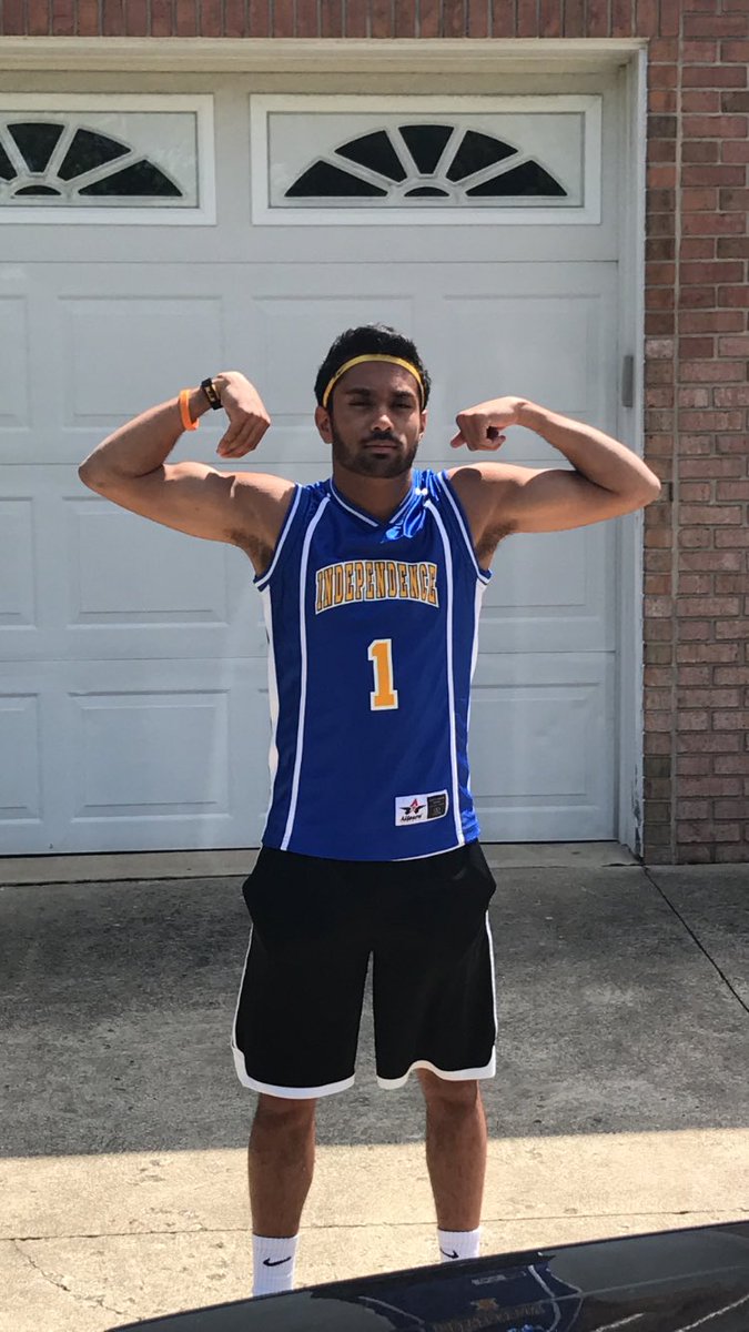 obilinovic's tweet photo. happy birthday @akhipatel723 love you a lot 😍😍😍😍😍😍😍😍😍 https://t.co/OTytqw9RXs