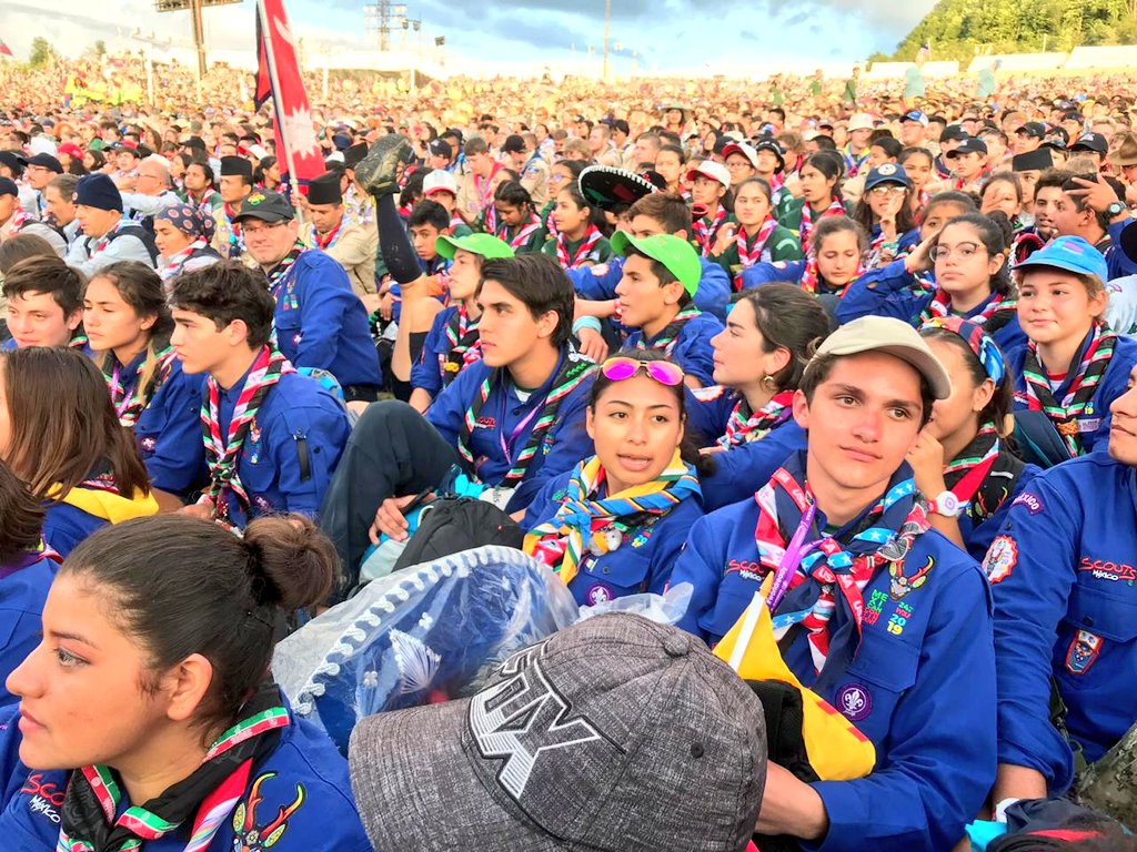 Emmanuel_GC1's tweet photo. 9mil adultos, 40mil jóvenes d + d 150 países en el @2019_wsj ⚜️ @scoutsdemexico 🇲🇽 @boyscouts 🇺🇸 y @scoutscanada 🇨🇦 anfitriones d éste magno evento mundial d escultismo.
Si me encuentras en las fotos te llevo 1 regalo. #SiempreListos  #ScoutsDelMundo 
#DelegacionMexicanaWSJ2019 https://t.co/HpqKkpjb2S