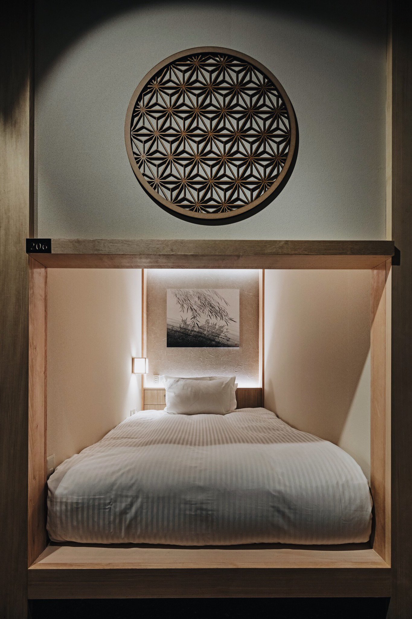 Tokyo Pod Hotels; hotel zen tokyo on Twitter: "Fuji - Superior Pod: Pods that are