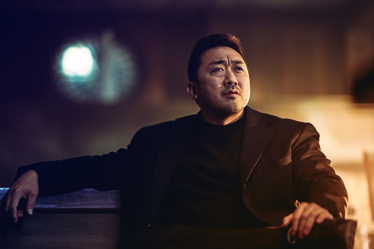 First in space футболка. бумажные города марго и квентин.