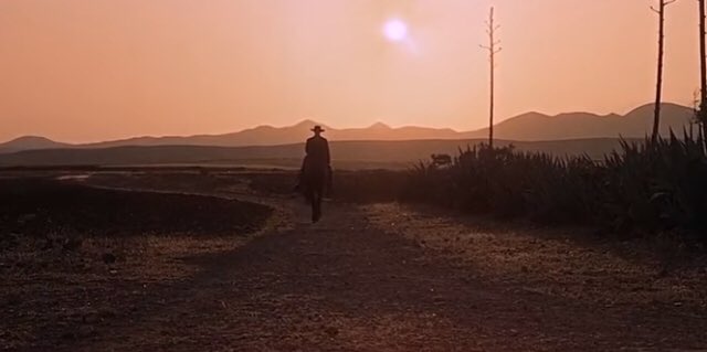 #마카로니웨스턴 #세르지오레오네 의 무법자 3부작 중 하나 #ebs영화 < #석양의건맨 > #클린트이스트우드 #리반클리프 7/27(토) 밤 10:55 http://naver.me/5xsZPnr...