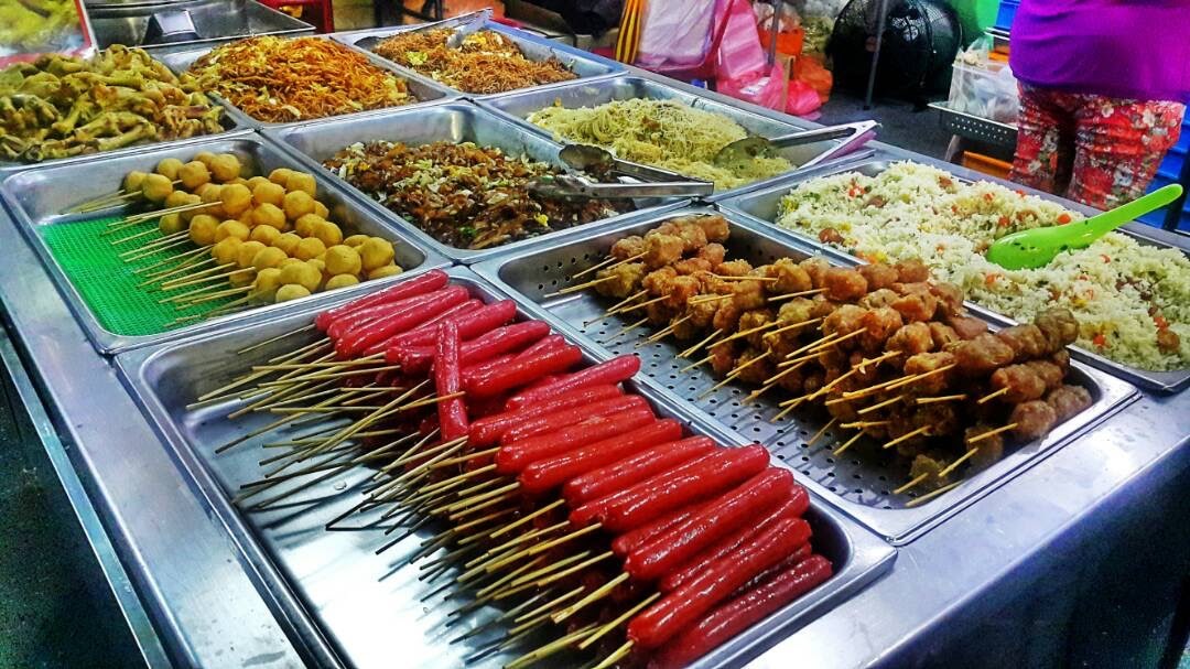 ARIVA_GATEWAY's tweet photo. Kuching Festival 2019 !
Only 10 Minutes walking distance from Ariva Gateway Kuching to the venue ! Ariva Gateway Kuching is your ideal choice as we have Apartments available for big group of people and also Superior Room which is best for coupled or solo travelers ! https://t.co/wCu3z5GkDP
