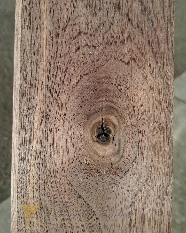 This absolutely gorgeous piece of knotted walnut is also in our collection. This should make for some gorgeous pieces.
-kitten
#torridtimber #bdsm #bdsmgear #kinkywoodworker #bdsmcommunity #bdsmlifestyle #submissive #dominant #showprep #fetishflea #fetish #thunderinthemountains