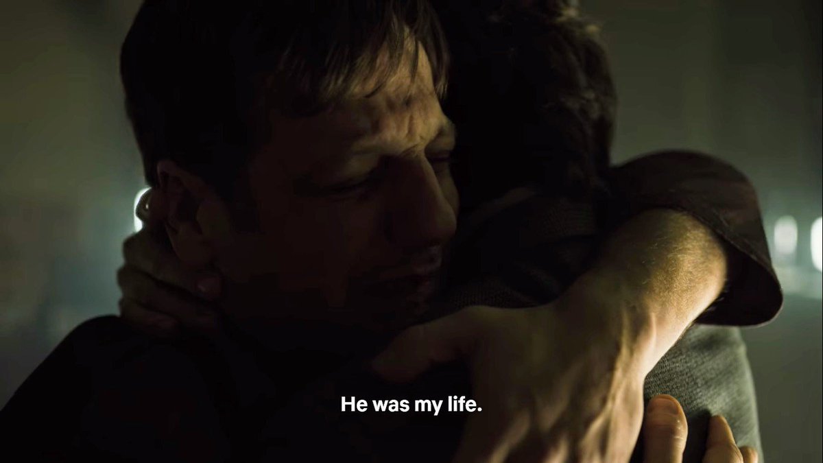 alwaysstrog's tweet photo. Excuse me while i go cry myself to sleep. 🥺😭 

#MoneyHeist #LaCasaDePapel #Palermo #Berlin #ElProfesor #LCP3 https://t.co/Q1DmRWLkzw