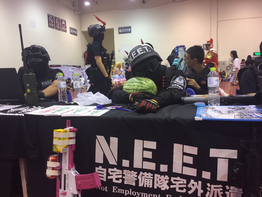 kurosimo's tweet photo. DC20(ドリームクラフト20)2日目宅外派遣 レポート その4

Command post

#自宅警備隊 https://t.co/TaGAxlW47o