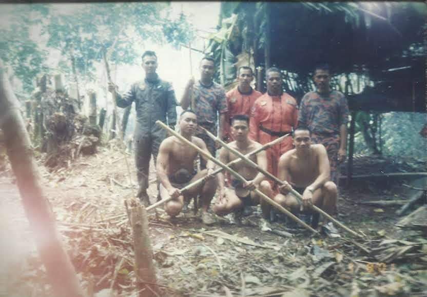 Ramai tidak tahu #BOMBA juga turut menjalani latihan lasak ala komando seperti ilmu hutan, ikhtiar hidup &amp; sebagainya kerana tugas BOMBA kini sudah pelbagai &amp; terdedah kepada pelbagai risiko. 
<a href="/Friendofbomba/">FriendOfBomba</a> 
#BombaTonggakPenyelamatanNegara