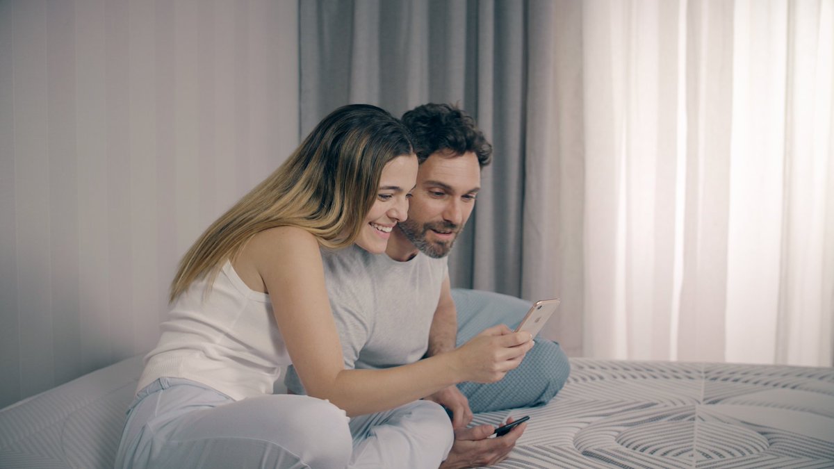APARICIOmuebles's tweet photo. Este verano descubre en nuestras tiendas el colchón que te enseña a descansar y a disfrutar una salud impecable.
#CuidandoTuSueño #SmartPik con @pikolin https://t.co/69KbrrDfhz