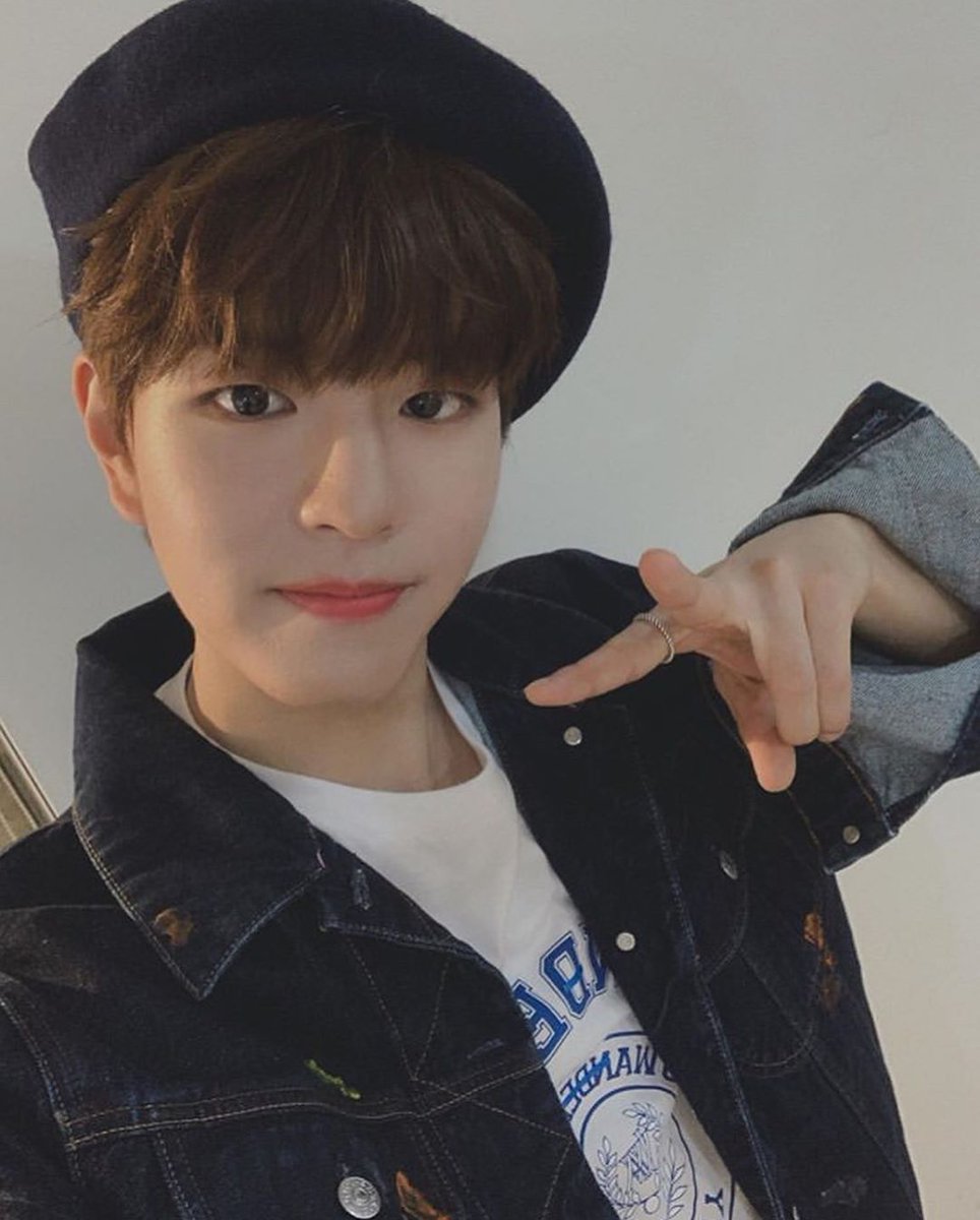 straykids_italy's tweet photo. Inoltre per il tour Europeo in arrivo, andremo in modo sicuro! Vi consiglio di ascoltate in questa giornata la canzone "Raindrop☔
In questi giorni, la ascolto spesso
Il testo è bello, STAYs dovreste ascoltarlo anche voi👍
#seungstagram #raindrop #STAY #ConAnimo " https://t.co/7ZuZSx9kW0