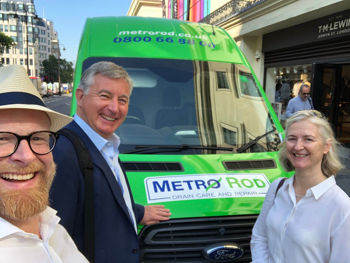 Spotted! Our Executive Chairman, Stephen, Chief Financial Officer, Chris and Corporate Development Director, Julia spotted this <a href="/MetroRodUK/">Metro Rod UK</a> van in sunny London this morning! ☀🚐