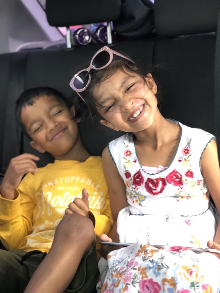 MahiirK's tweet image. Who would’ve ever thought my 6 year old sister would have some mad DJ skills #AUXplug