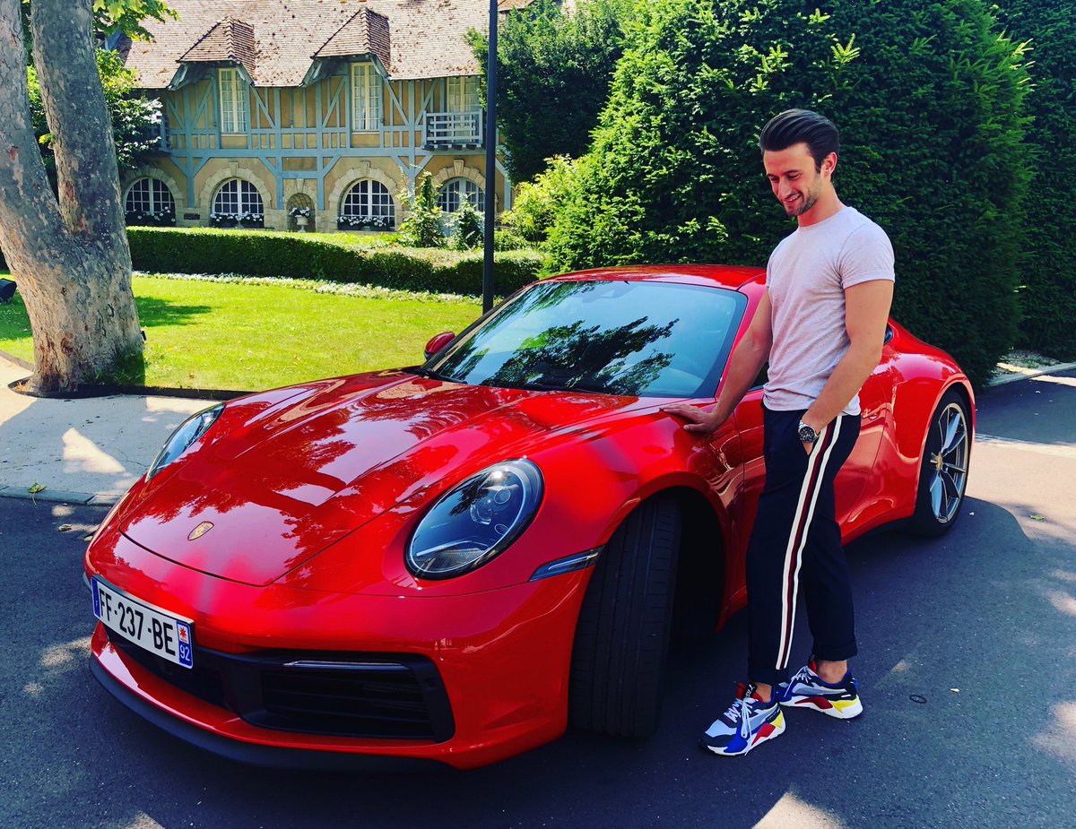 KynigopoulosA's tweet photo. Super tournage hier pour @BFM_Auto, avec @PaulineDucamp et @LakhouaEssia ! On a roulé en Porsche 911 ! Nouveau format à découvrir très prochainement sur les réseaux sociaux de @BFMTV https://t.co/hvGt5GXpN7