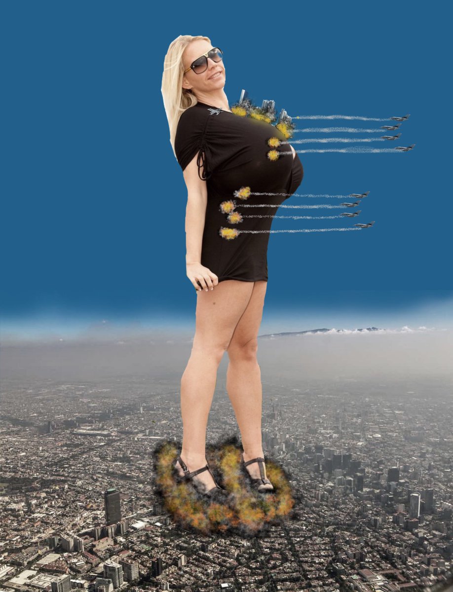 bluemananthony1's tweet photo. BESHINE’S giantess #giantess #giantessart #giantesswomen #giantessgrowth #giantessfetish #giantesscommunity #giantesshandheld #ciry #destory #buildings #homes #sobigger #fire  #sotall #mexicocity https://t.co/2mWccpNQ46
